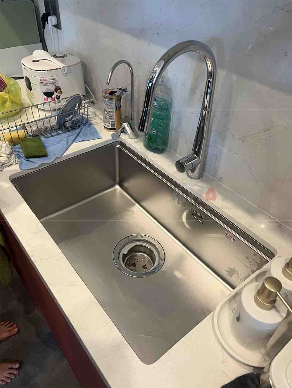 Bồn rửa chén Konox Tari 7648SM thực tế