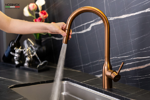 Vòi rửa chén Nobinox AQUA NX662T - thực tế 1